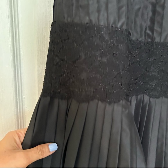 Banana Republic Black Pleated Strapless Lace Dress - Picture 13 of 14